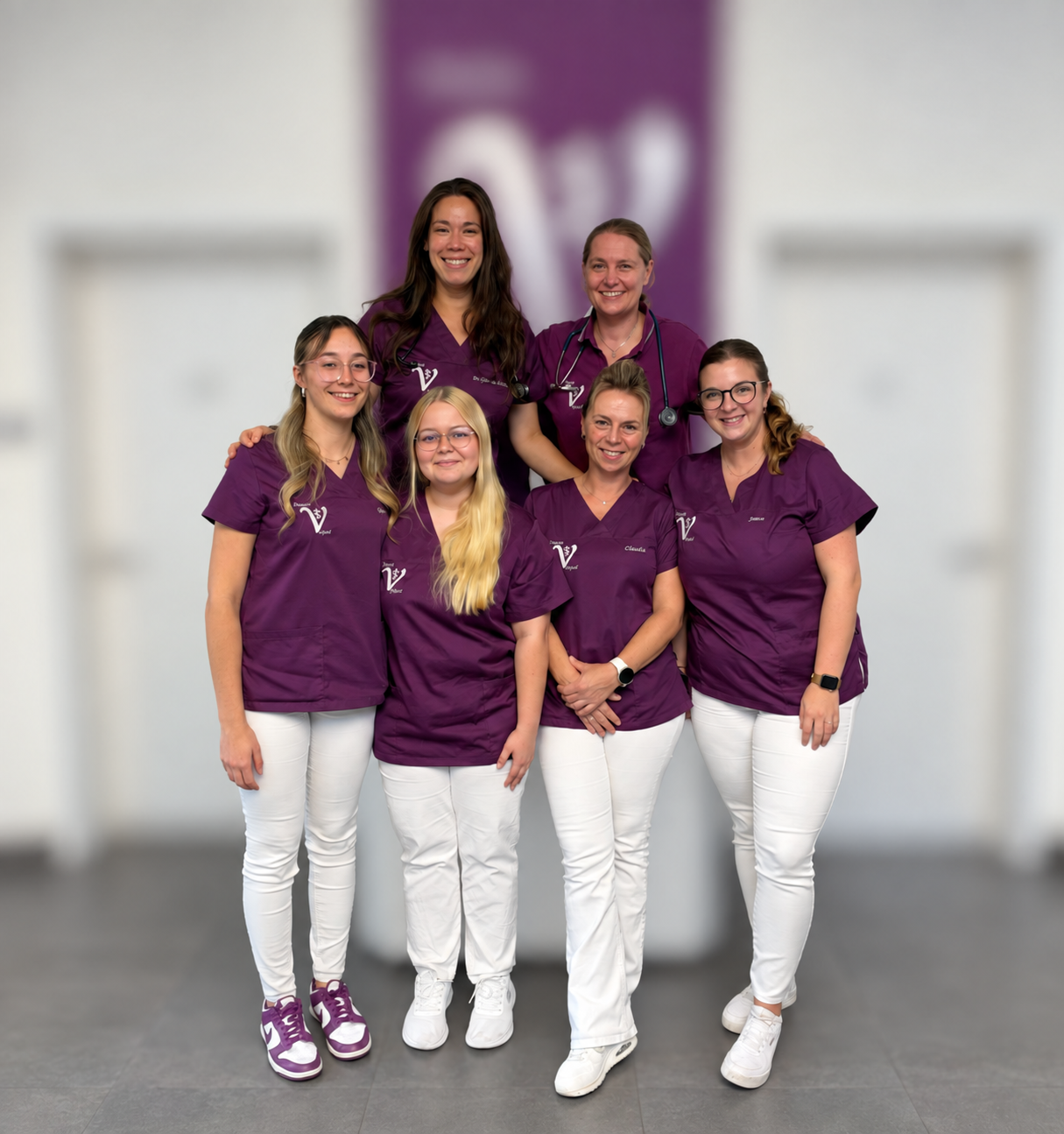 Das Team der Praxis Veytal in den Praxisräumen